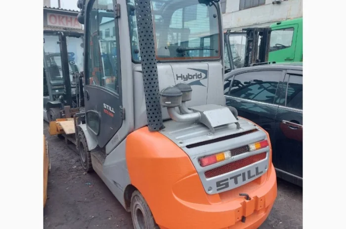 Вилочный погрузчик 3т. дизель в аренду- фото № 1