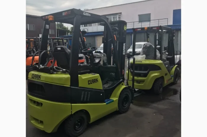 Новый газовый погрузчик 2т., Clark, двигатель Mitsubishi- фото № 2