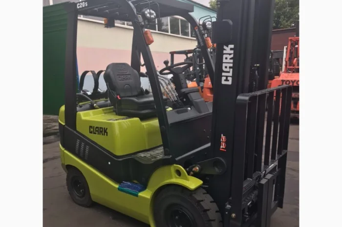 Новый газовый погрузчик 2т., Clark, двигатель Mitsubishi- фото № 3