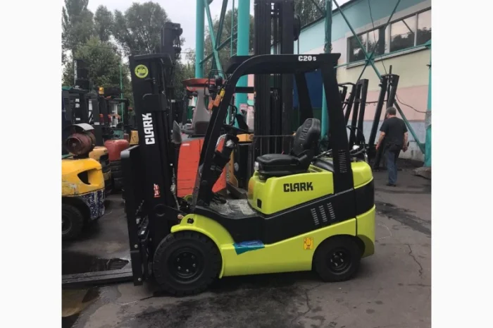 Новый газовый погрузчик 2т., Clark, двигатель Mitsubishi- фото № 4