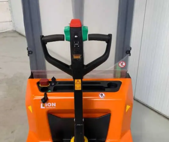 Новый штабелер Doosan LSM12N7 2023 года с литий-ионной акб Li-ion- фото № 3