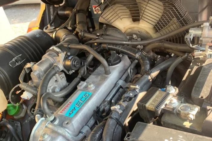 Вилочный погрузчик Toyota 3т., 2015 года с весами, вагонник- фото № 17