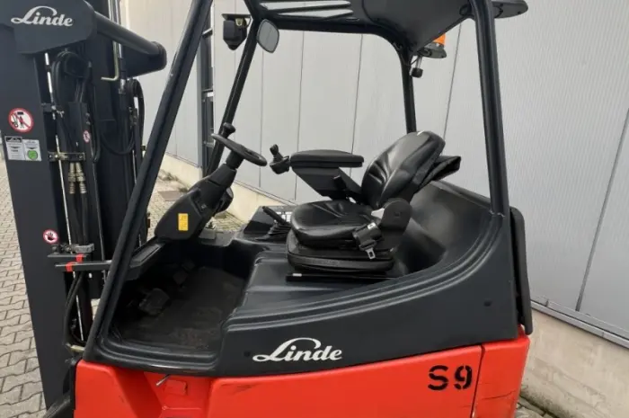 Вилочный электропогрузчик 2т. Linde E20 под захват- фото № 17