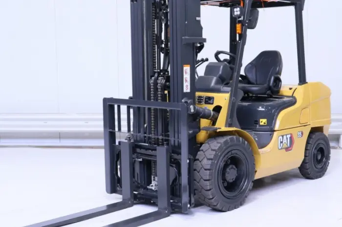 Новый дизельный погрузчик Caterpillar DP35 2022 года 1 моточас- фото № 2