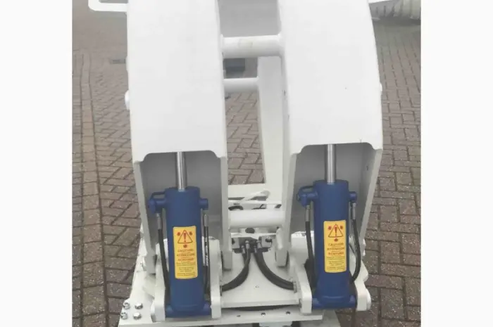 Захват для рулонов Cascade 45F-RCF-A607 1600 мм раскрытия- фото № 2