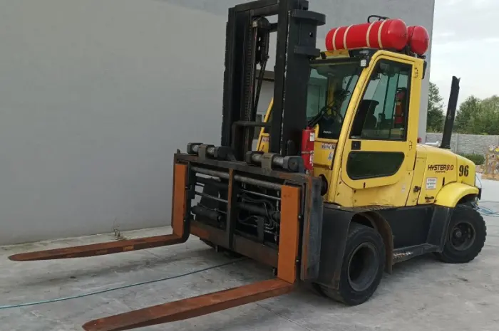 Вилочный погрузчик кара бу 8т. Hyster 3.2м. подъем 2011 года- фото № 1