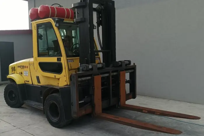Вилочный погрузчик кара бу 8т. Hyster 3.2м. подъем 2011 года- фото № 3
