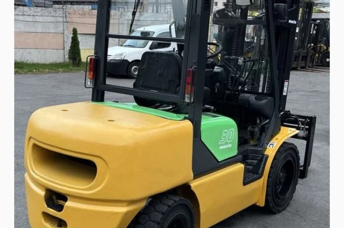 Вилковий дизельний навантажувач кара 3т. Komatsu FD30 вагоннік- фото № 3