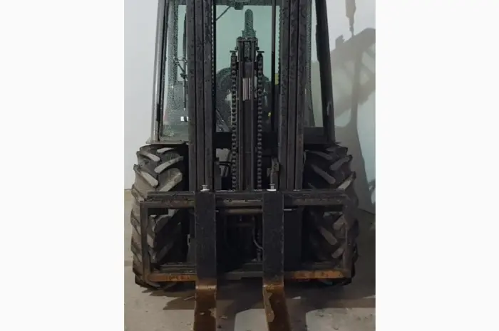 Погрузчик вилочный повышенной проходимости Manitou MSI30 триплекс 2011 года 1973 мч- фото № 2