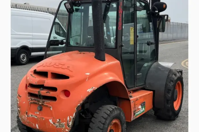 Трактор дизельний навантажувач підвищеної прохідності кара Ausa C250H 2017- фото № 4