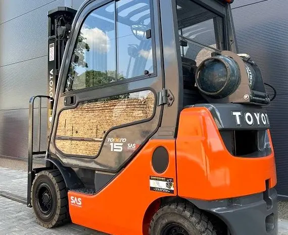 Вилочный погрузчик кара бу 1.5т. Toyota 02-8FGF15 2018 года 1784 мч- фото № 3