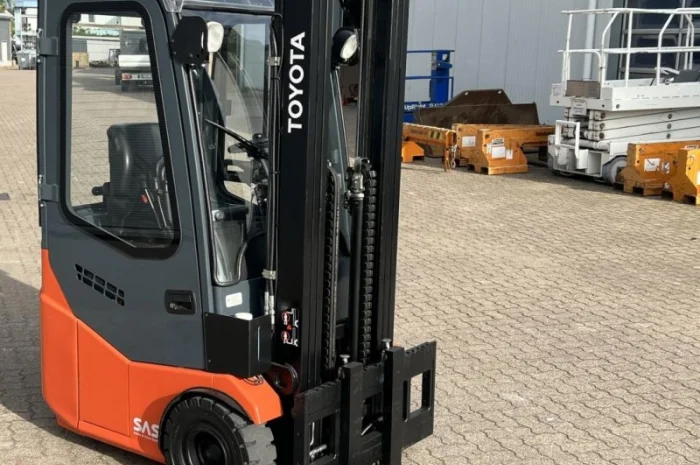 Электропогрузчик Toyota 7FBEST10 1680мч с новой АКБ 2023 года- фото № 1