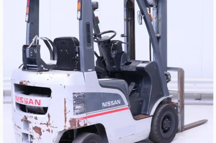 Вилковий навантажувач кара 1.5т. Nissan P1F1A15D 2008 року 2м. габарит- фото № 1