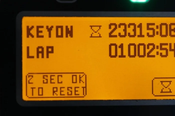 Электропогрузчик Toyota 5т., 2014 года, вилы 2.4м., кабина- фото № 8