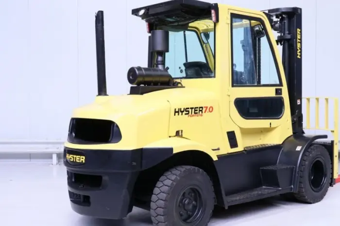 Вилочный погрузчик Hyster 7т. 2015 года кабина- фото № 2
