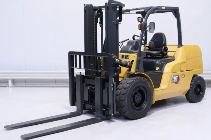Новый дизельный погрузчик Caterpillar DP50NT 2022 года 1 моточас- фото № 1