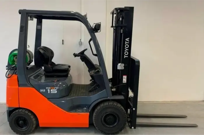 Погрузчик 1.5т. Toyota 02-8FGF15 70 моточасов состояние нового- фото № 4