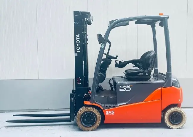 Вилковый погрузчик 2т. Toyota 8FBMT20T 2019 года с акб Li-ion- фото № 2