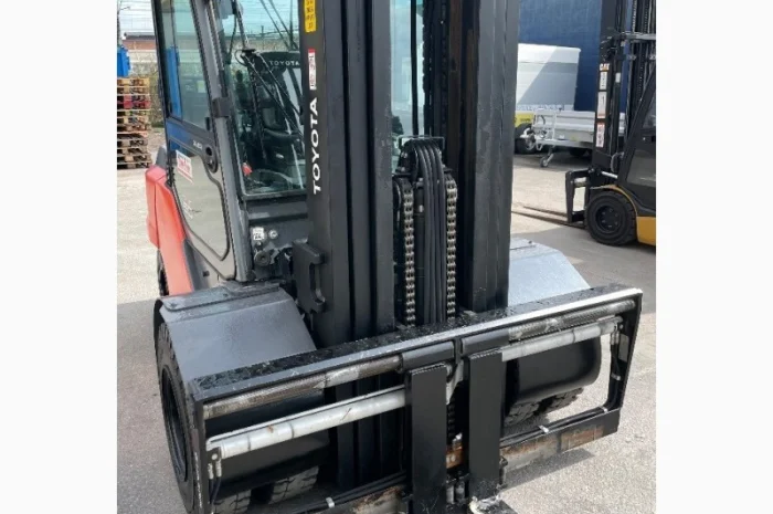 Дизельний навантажувач Toyota 40-8FD45N 2015 року 1200 мотогодин- фото № 3