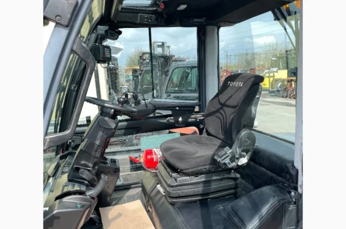Дизельний навантажувач Toyota 40-8FD45N 2015 року 1200 мотогодин- фото № 5