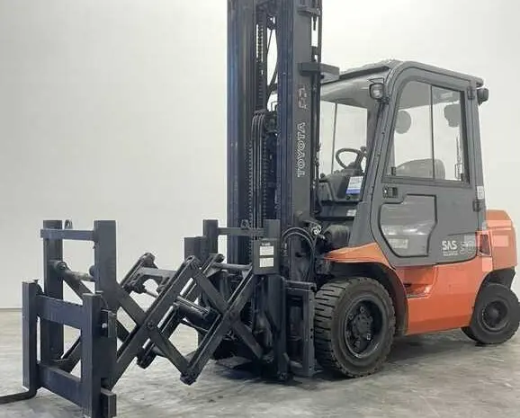 Вилочный погрузчик кара 3т. Дизель Toyota 62-7FGF30 с пантографом- фото № 1