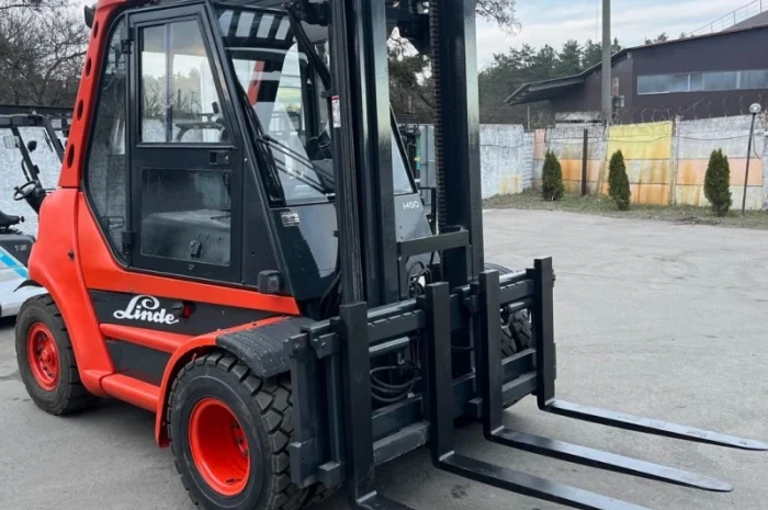 Дизельный погрузчик вилочный бу 6т. Linde H60D-03 4 метра подъем- фото № 1