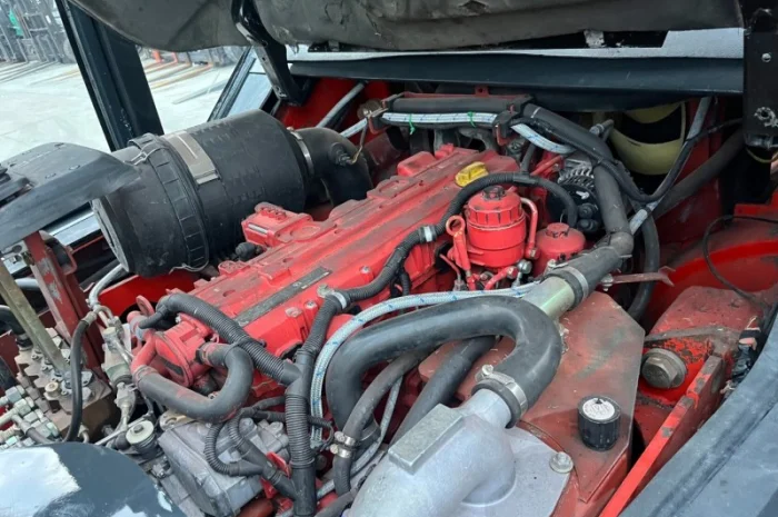 Дизельный погрузчик вилочный бу 6т. Linde H60D-03 4 метра подъем- фото № 3