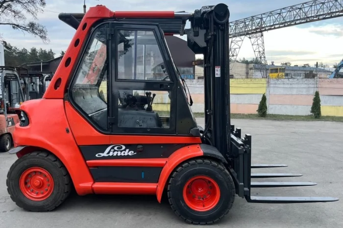 Дизельный погрузчик вилочный бу 6т. Linde H60D-03 4 метра подъем- фото № 5