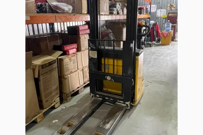 Электрический штабелер ОМ 1т. 3685мм подъем в наличии или сдам в аренду- фото № 1