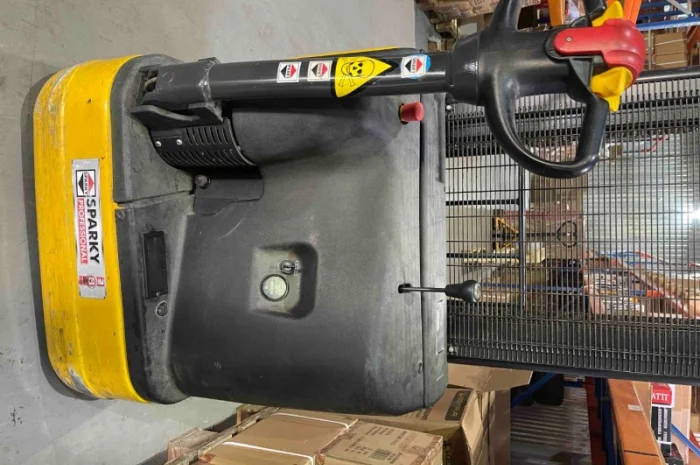 Электрический штабелер ОМ 1т. 3685мм подъем в наличии или сдам в аренду- фото № 2