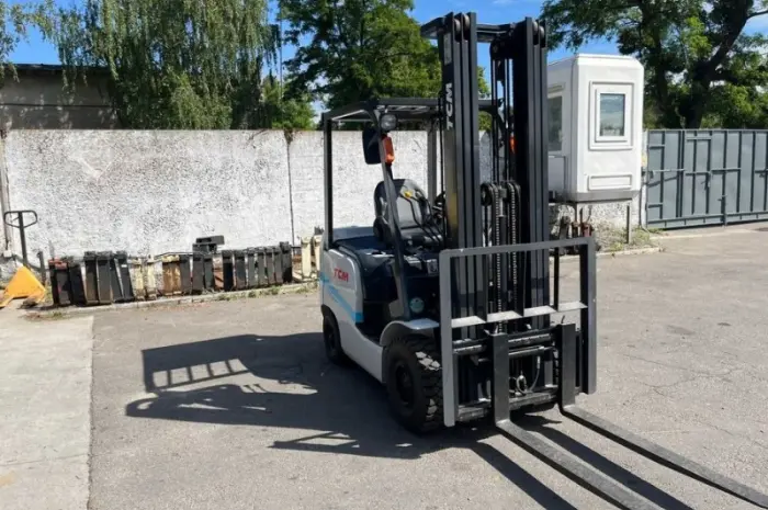 Новый вилочный погрузчик ТСМ 1.8т. 4750 мм подъем газ/бензин- фото № 1