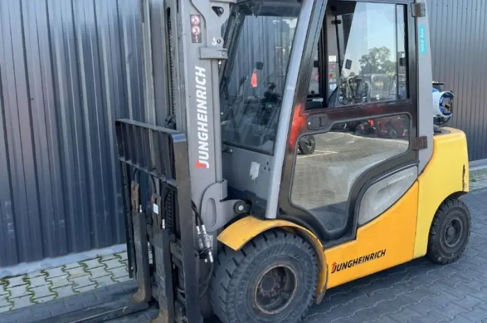 Вилочный погрузчик Jungheinrich TFG430s 2019 года кабина телескопические вилы- фото № 2