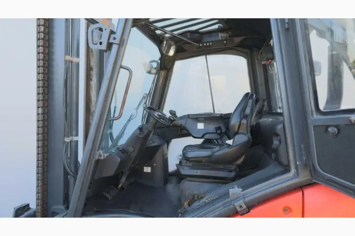 Дизельный погрузчик Linde H40D 2015 года кабина- фото № 3