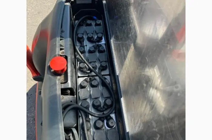 Самоходний штабелер електро 1т. Linde L10 2019 року 426 моточасів- фото № 3