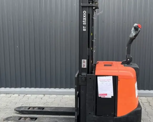 Поводковый штабелер BT SPE125L 4.5м. подъем акб 88% 1438 мг- фото № 2