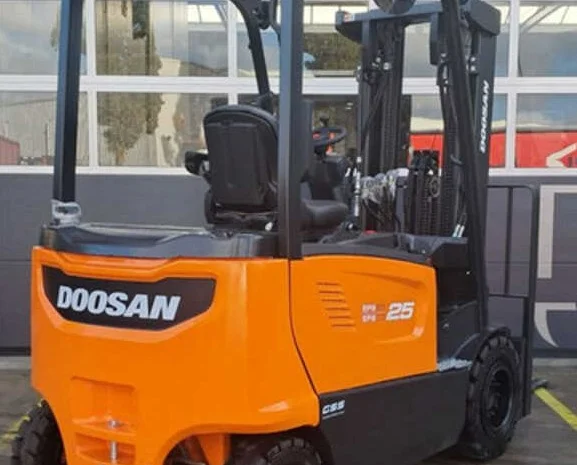 Новий електронавантажувач Doosan B25X-7 Plus (Корея) 2023р 4.7м- фото № 1
