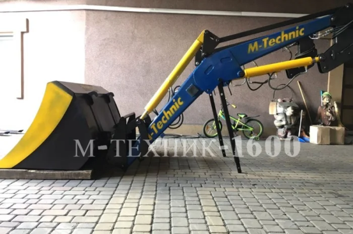 Кун. быстросъёмный погрузчик "М-Техник1600" (швидкоз`ємний навантажувач)- фото № 2