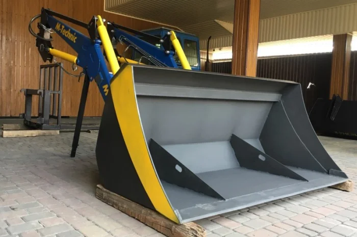 Кун. быстросъёмный погрузчик "М-Техник1600" (швидкоз`ємний навантажувач)- фото № 8