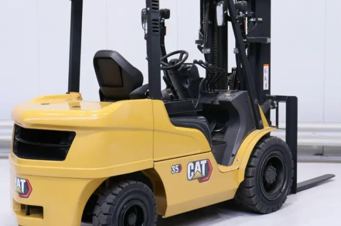 Дизельний навантажувач 3.5т. НОВИЙ кара Caterpillar DP35NT вагонник- фото № 2