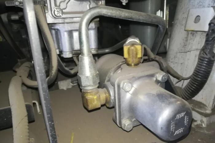 Навантажувач UNICARRIERS- фото № 3