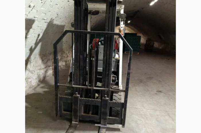 Навантажувач UNICARRIERS- фото № 9