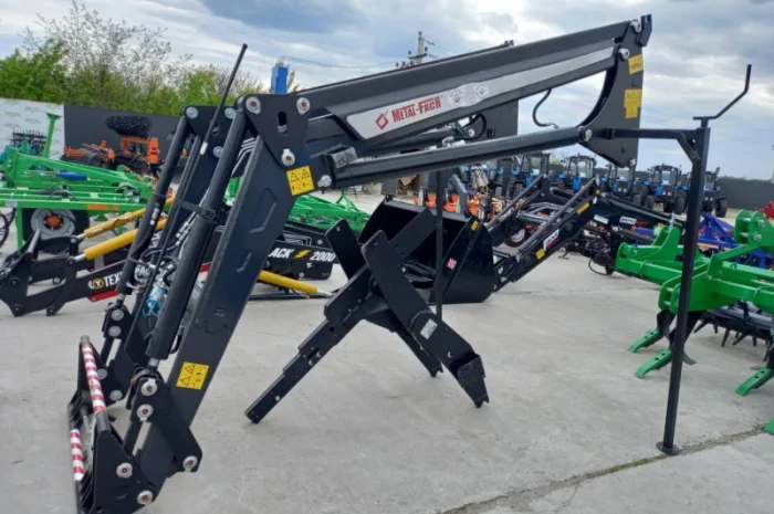 Навантажувач фронтальний Metal-Fach T229/2- фото № 3