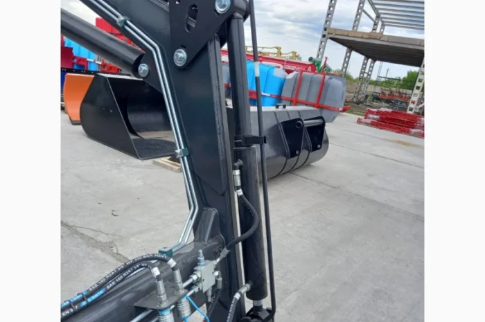 Навантажувач фронтальний Metal-Fach T229/2- фото № 6