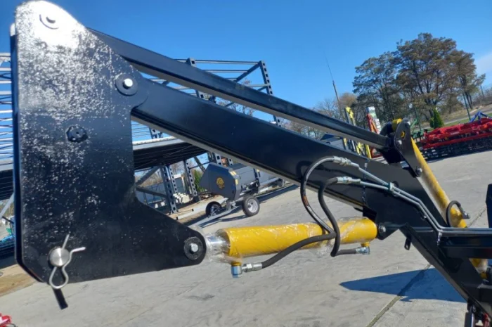 Навантажувач фронтальний BLACK-2000- фото № 3