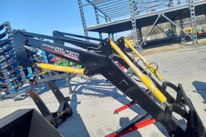 Навантажувач фронтальний BLACK-2000- фото № 5