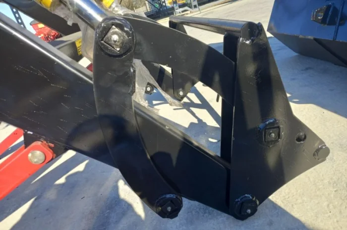 Навантажувач фронтальний BLACK-2000- фото № 7