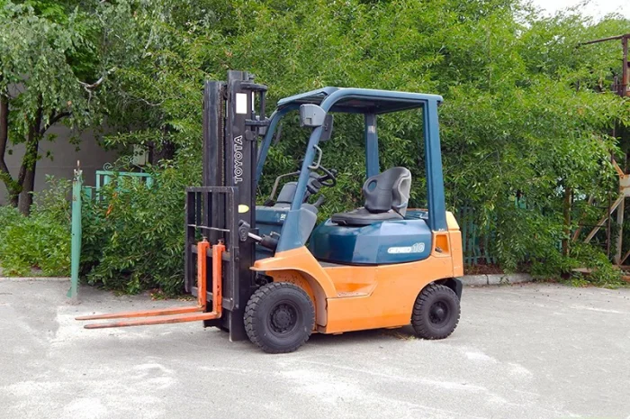 Вилочный погрузчик б/у TOYOTA 7FG10- фото № 1