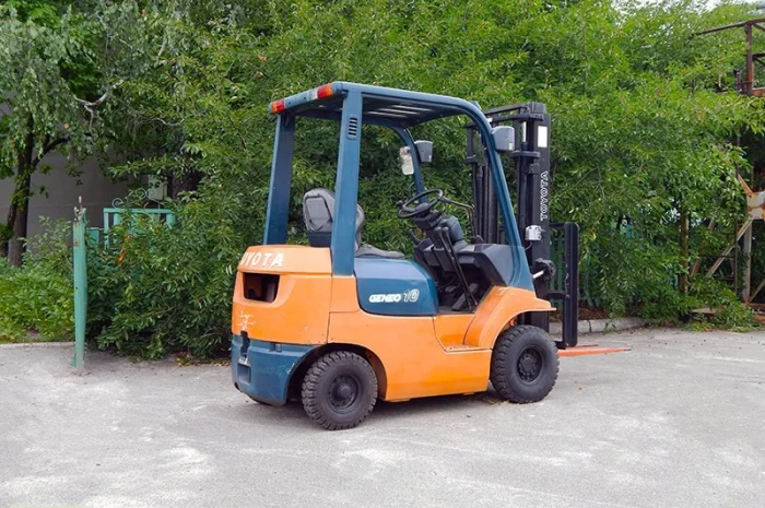 Вилочный погрузчик б/у TOYOTA 7FG10- фото № 2