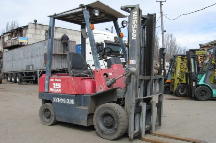 Бензиновый автопогрузчик Nissan PJ01M15 на 1.5 тонны- фото № 2
