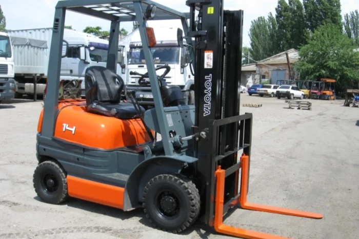 Вилочный погрузчик Toyota 6FG18 на 1.35 тонн- фото № 6